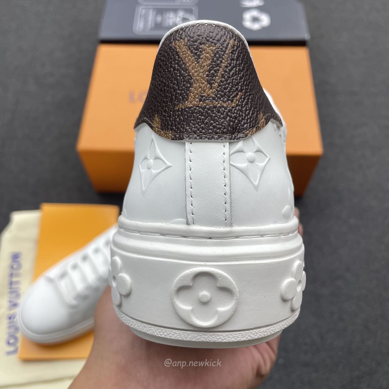 Louis Vuitton Time Out Debossed Monogram Leather White (4) - newkick.vip